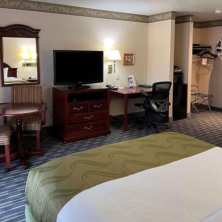 סאניוייל Quality Inn Santa Clara Convention Center מראה חיצוני תמונה